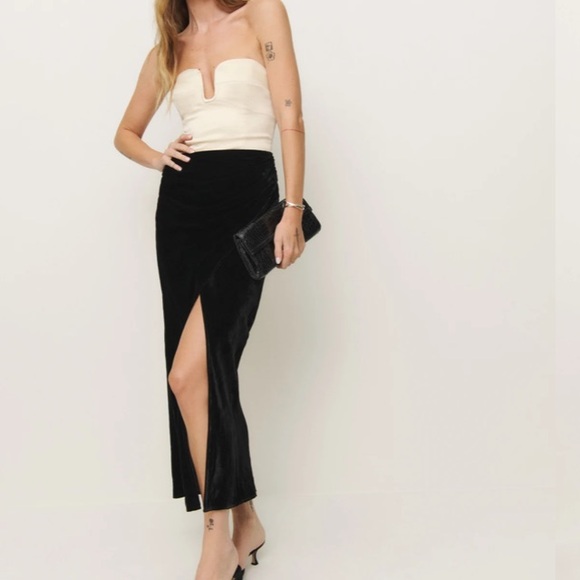 Reformation Minara Velvet Dress - Picture 4 of 6